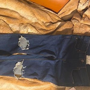 Joes jeans indigo size 26. My loss your gain! Very cute but not my size.